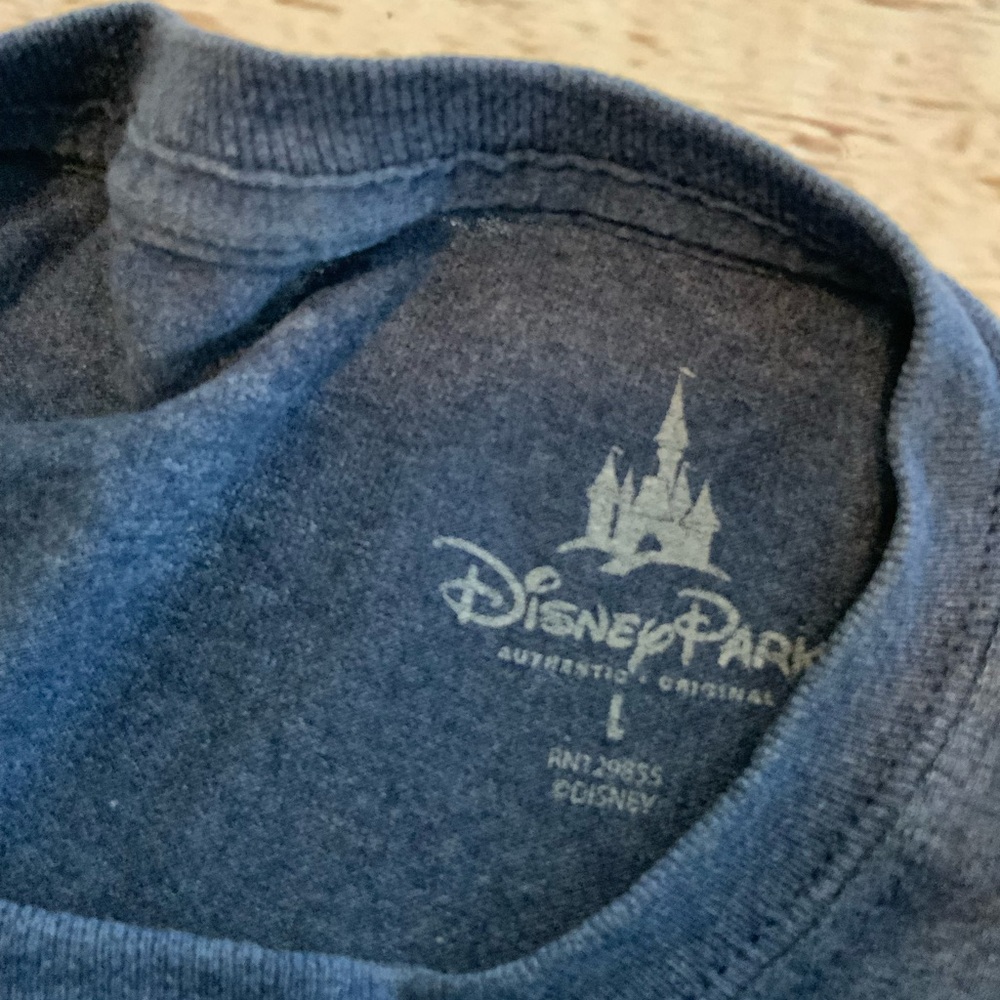 Disney‎ Parks “I AM HERE” Aladdin Genie T-Shirt Large - Picture 2 of 2